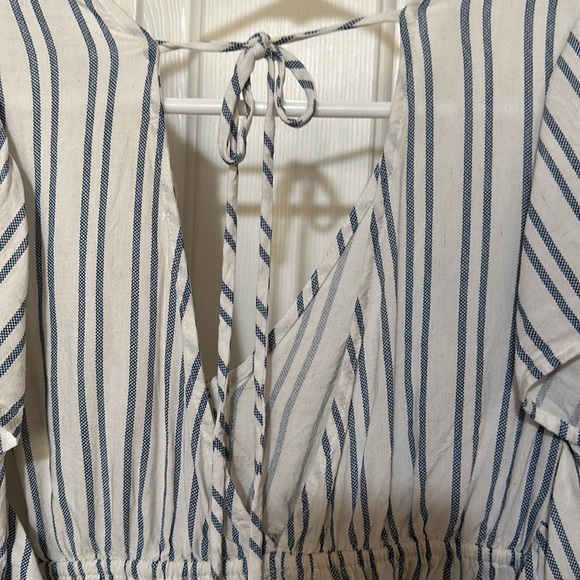 Altar’d State top - Picture 3 of 5